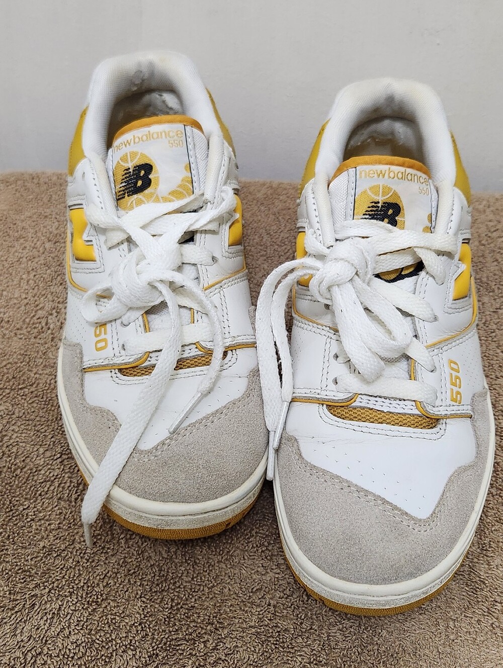 New Balance Kids' 550 White & Yellow Sneakers Size 4.5